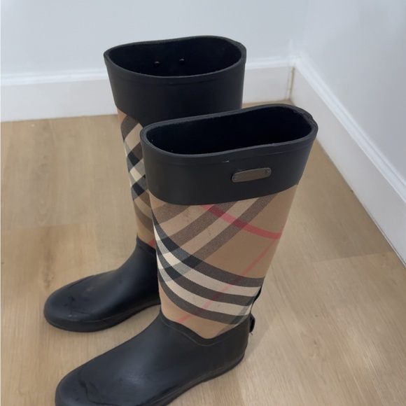 Burberry Black and Tan Plaid Rain Boots - Picture 3 of 4